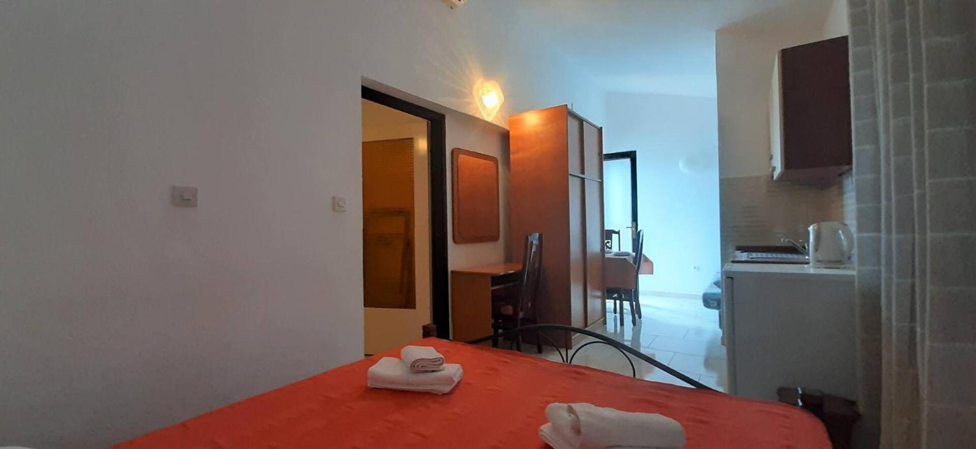 Guest House Helena Close To Beach Krk Town Εξωτερικό φωτογραφία