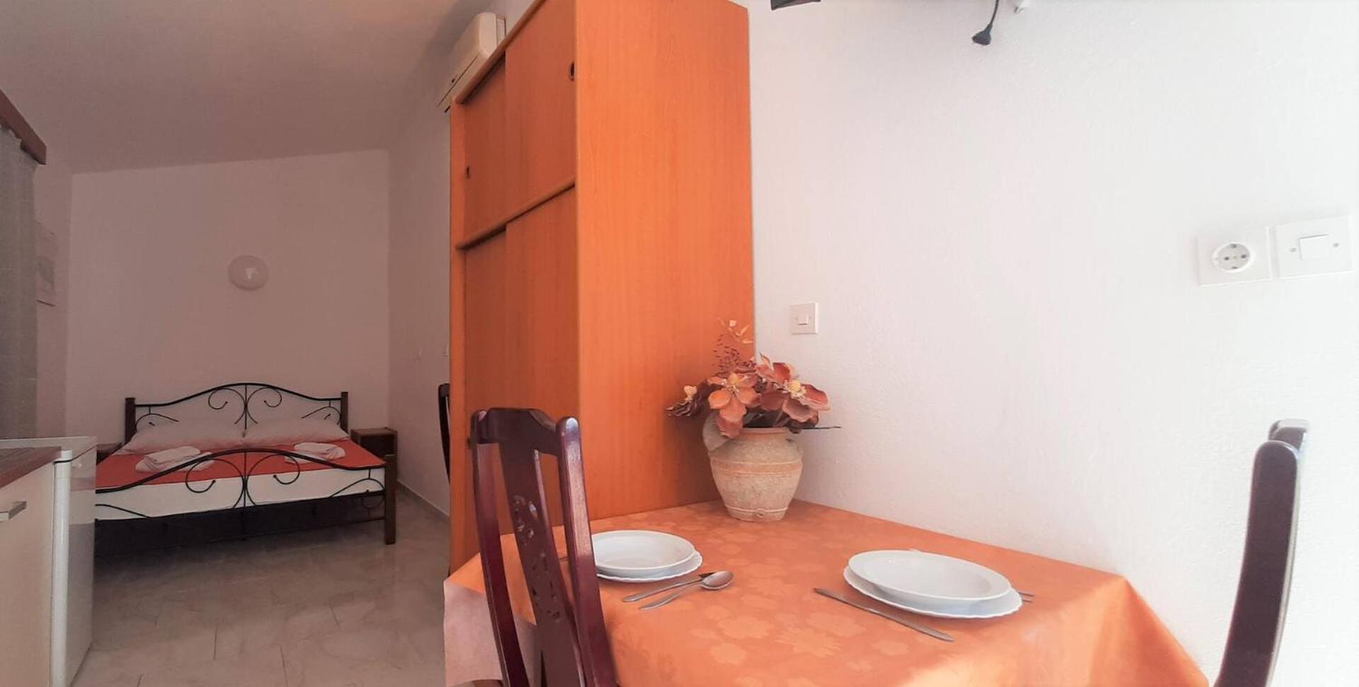 Guest House Helena Close To Beach Krk Town Εξωτερικό φωτογραφία